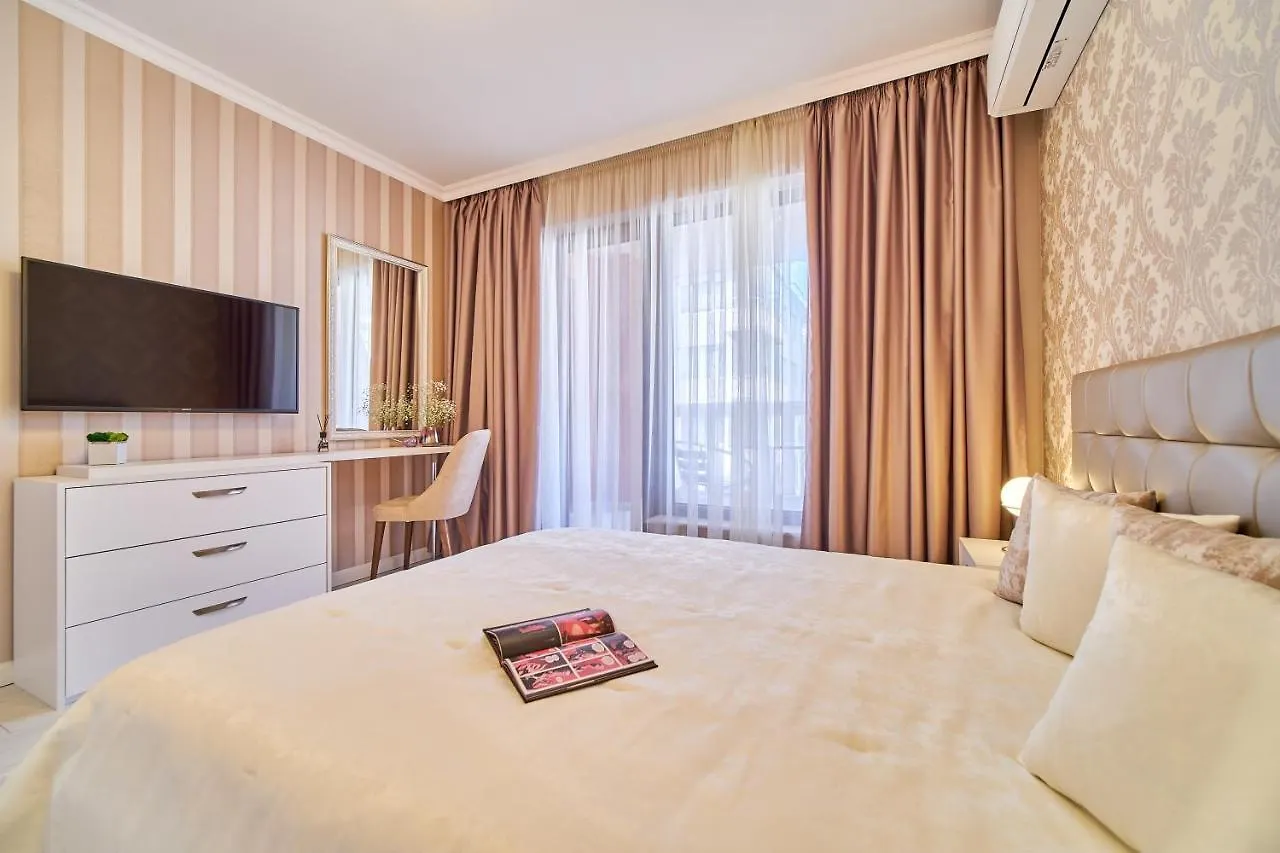 Premium Center Apartment In Grand Karavel Varna